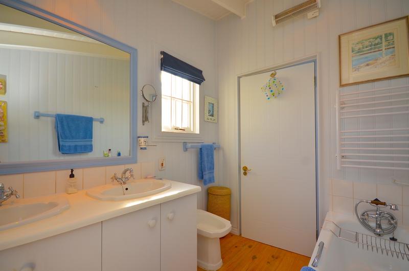 3 Bedroom Property for Sale in Camps Bay Western Cape